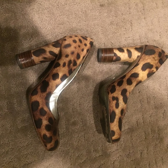 Dolce & Gabbana Pumps - Picture 3 of 8